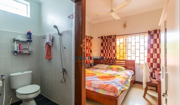 5 Bedrooms House for Rent in Krong Siem Reap-Svay Dangkum