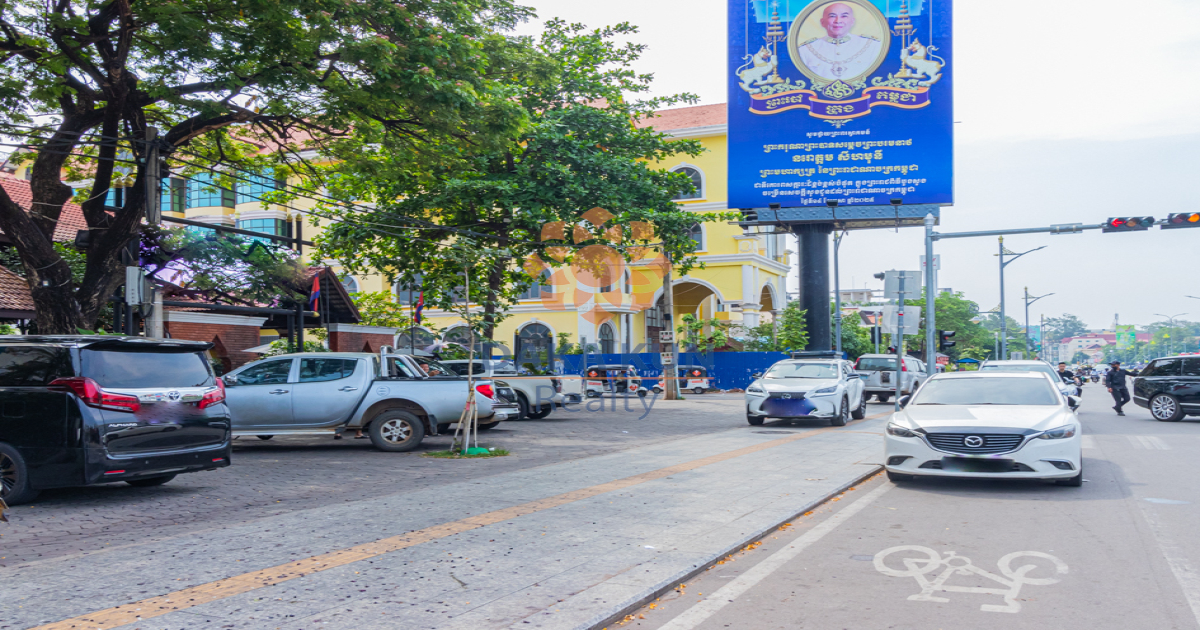 Corner Land for Sale in Siem Reap City-Svay Dangkum