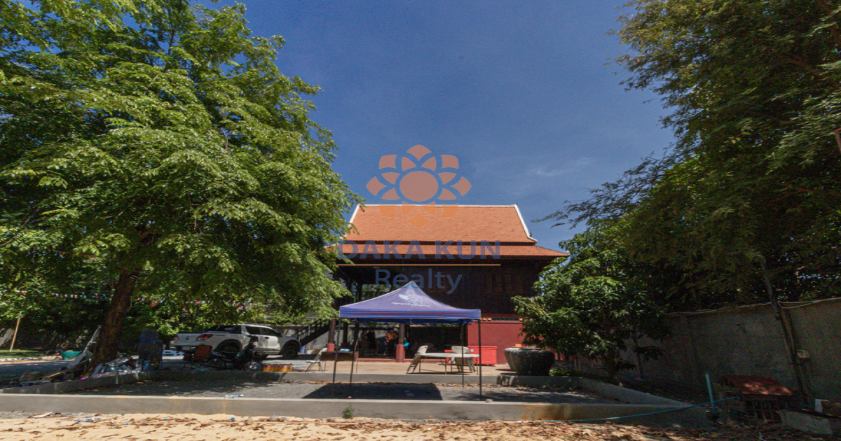 Land with Wooden House for Sale in​ Siem Reap City-Chreav