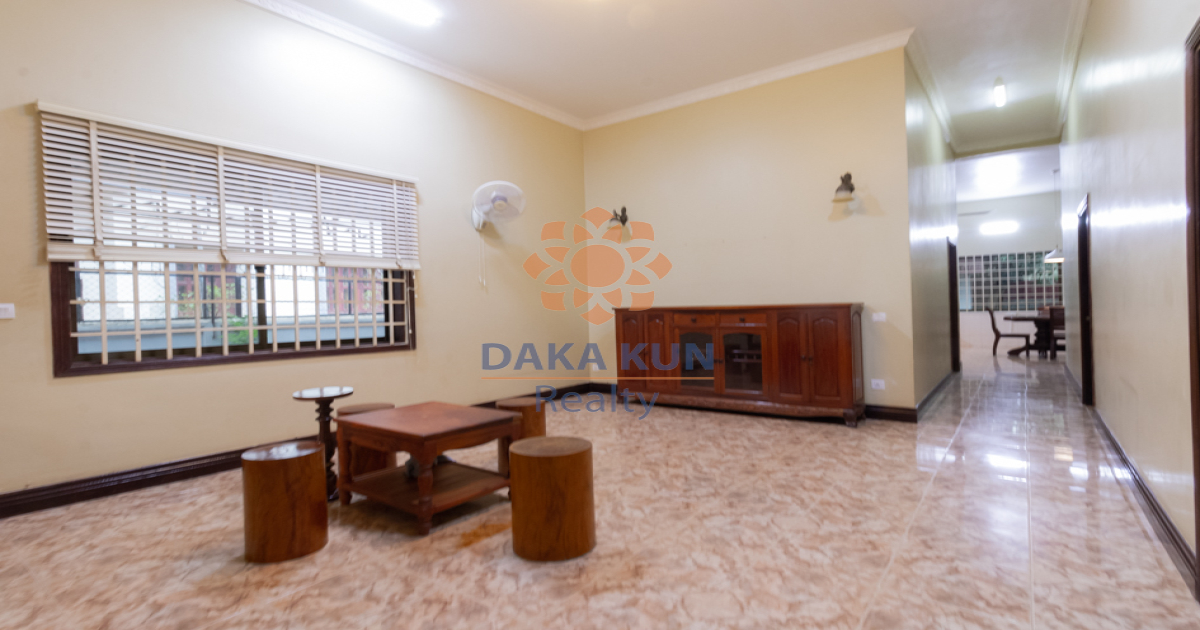 3 Bedrooms House for Rent in Siem Reap City-Sala Kamreuk
