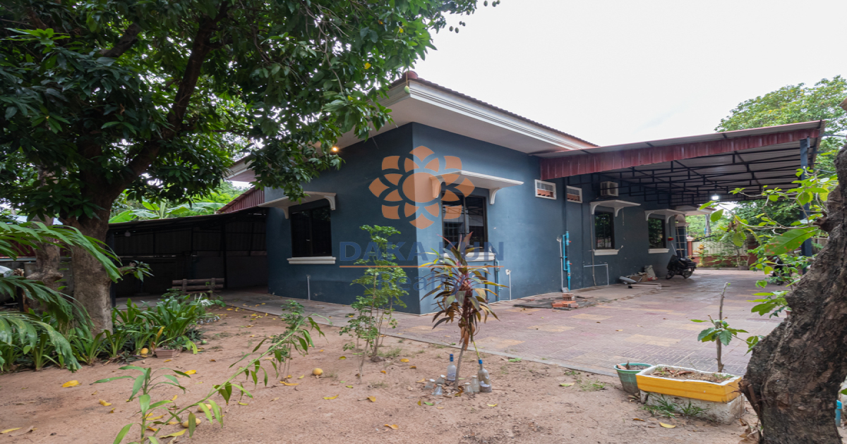 3 Bedrooms House for Rent in Siem Reap City-Sala Kamreuk