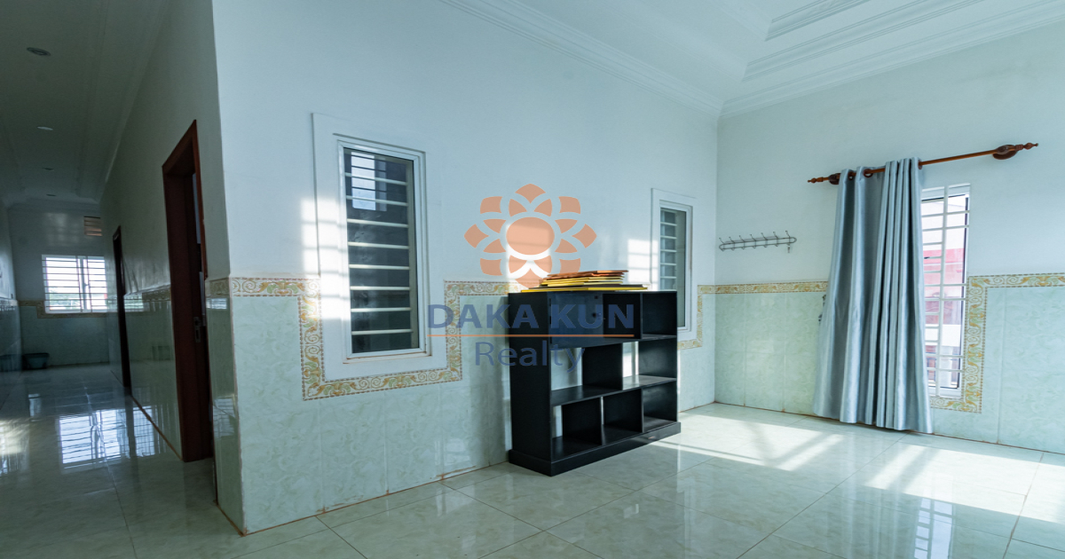 3 Bedrooms Town House for Rent Siem Reap City-Svay Dangkum