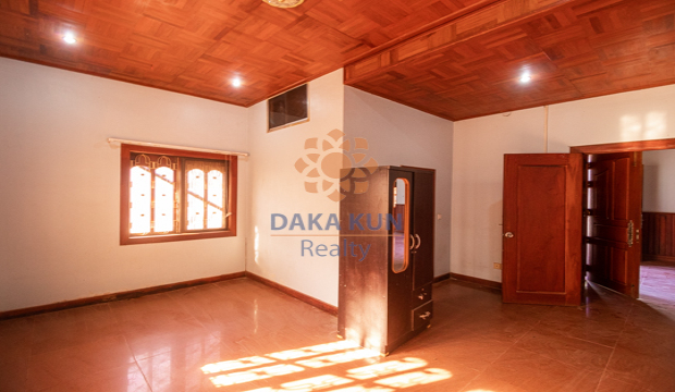 7 Bedrooms House for Rent in Krong Siem Reap-Svay Dangkum