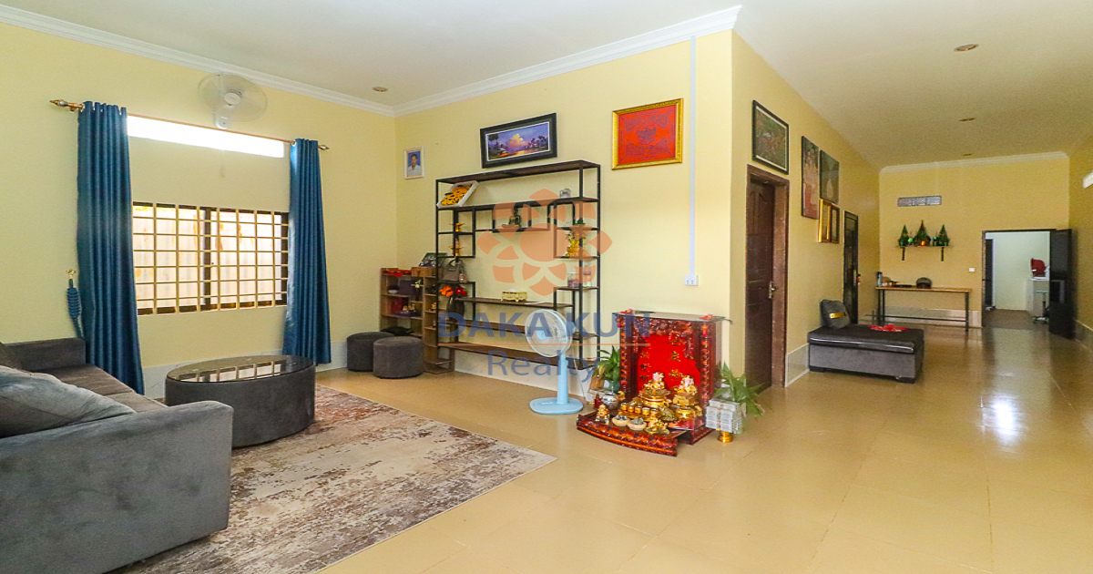 2 Bedrooms House for Rent in Siem Reap City