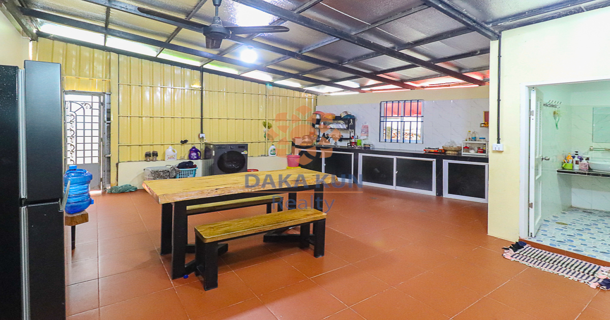 2 Bedrooms House for Rent in Siem Reap City