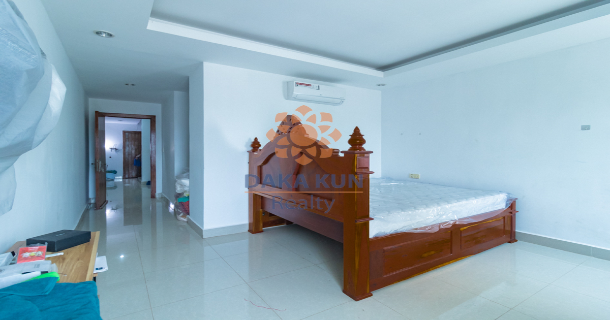 5 Bedrooms House for Sale in Siem Reap City-Chreav
