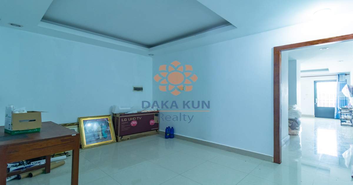 5 Bedrooms House for Sale in Siem Reap City-Chreav