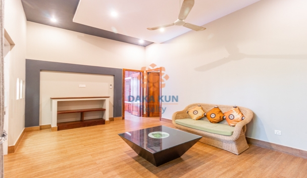 2 Bedrooms House for Rent in Siem Reap-Sala Kamreuk