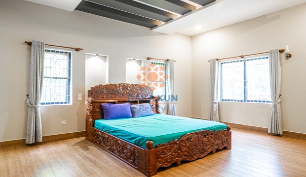 2 Bedrooms House for Rent in Siem Reap-Sala Kamreuk