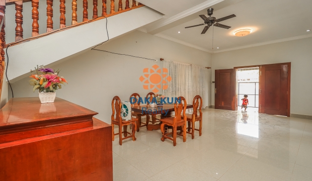 3 Bedrooms House for Rent in Siem Reap-Sala Kamreuk