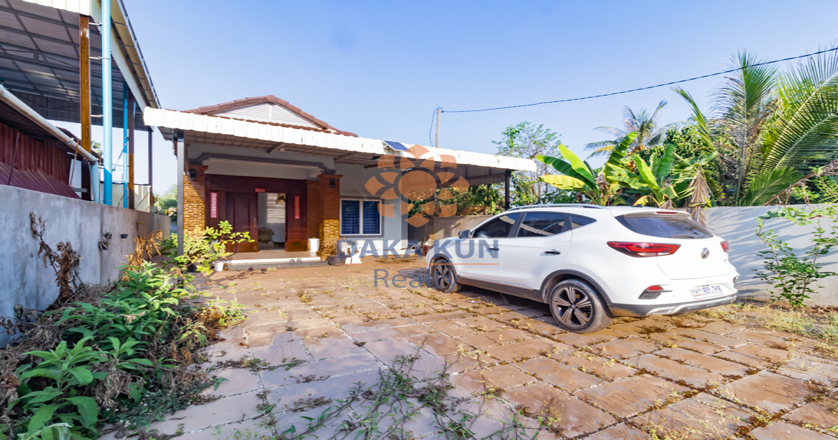2 Bedrooms House for Rent in Siem Reap City