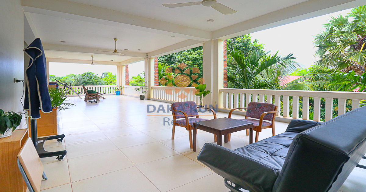 2 Bedrooms Apartment for Rent in Siem Reap City, Svay Dangkum