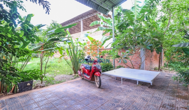 2 Bedrooms House for Rent in Siem Reap-Sala Kamreuk