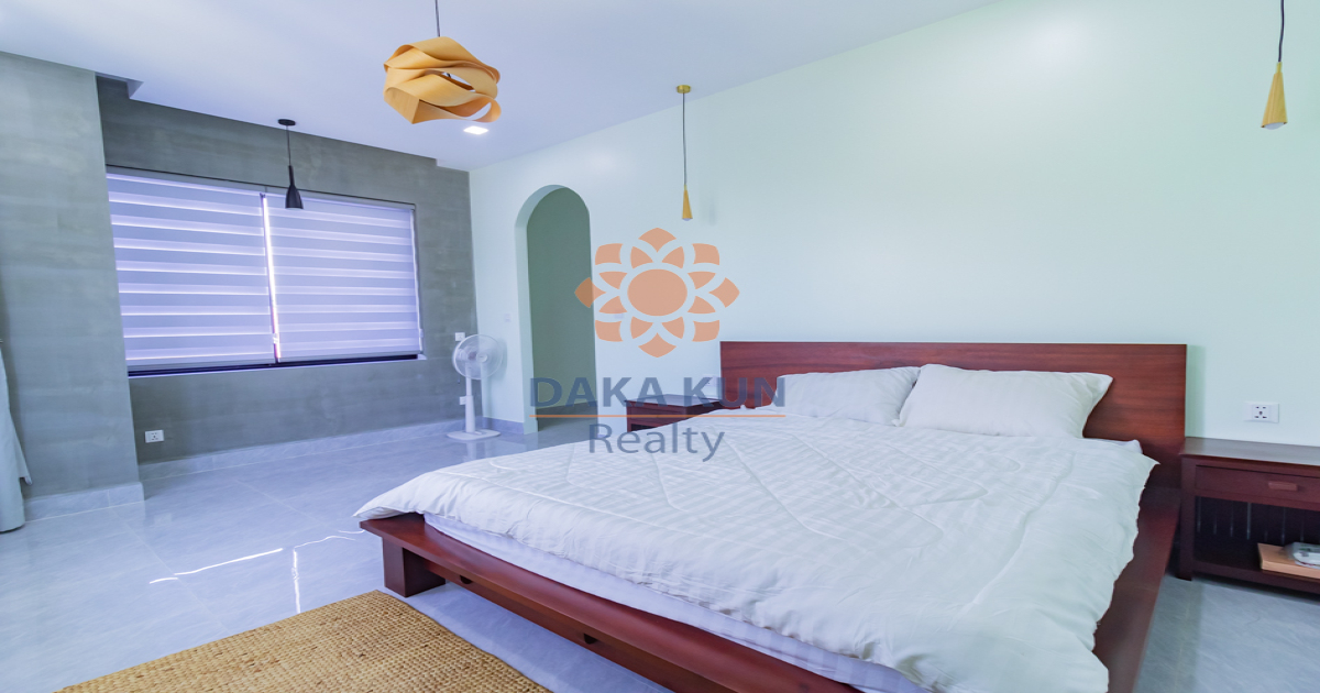 3-Bedroom House with Garden for Sale in Sala Kamreuk