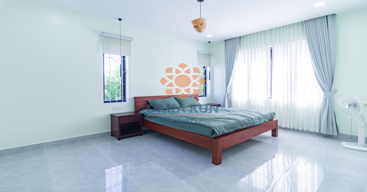 3-Bedroom House with Garden for Sale in Sala Kamreuk