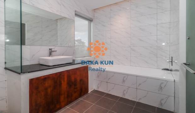 3 Bedrooms Apartment for Rent in Siem Reap
