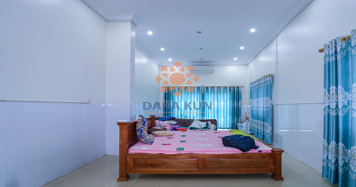 5 Bedrooms House for Rent in Siem Reap City, Sangkat Siem Reap