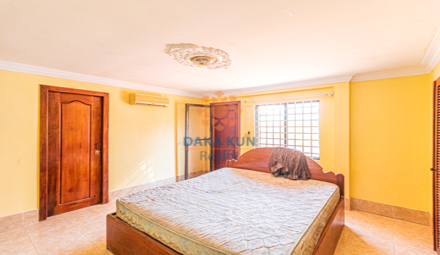 4 Bedrooms House for Rent in Krong Siem Reap-Sla Kram