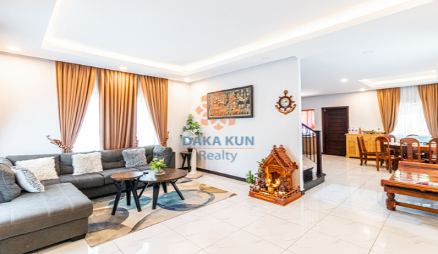 3 Bedrooms Villa for Rent in Krong Siem Reap