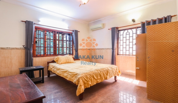 4 Bedrooms Apartment for Rent in Siem Reap-Svay Dangkum