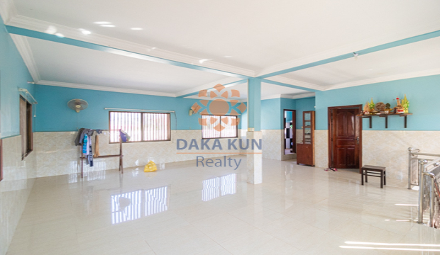 4 Bedrooms House for Rent in Krong Siem Reap-Sala Kamreuk