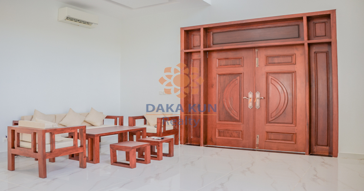 Villa with Swimming Pool for Rent in Siem Reap City - Sambuor