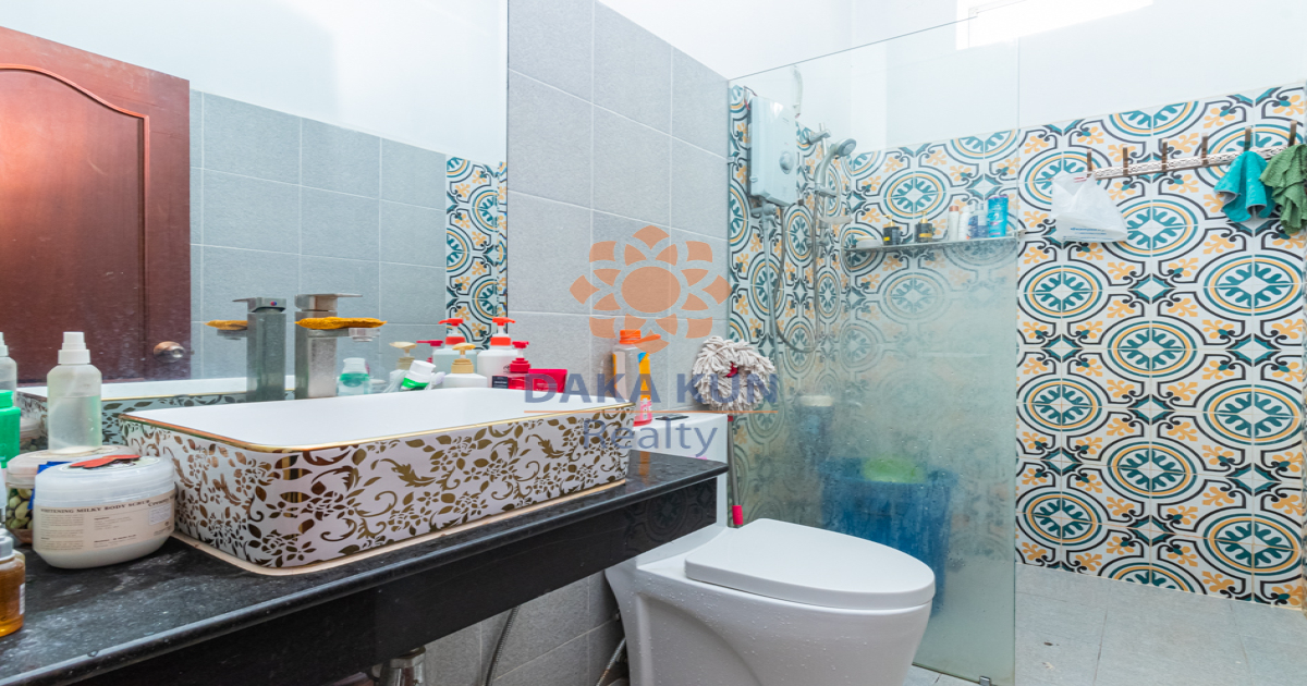 House For Sale in Siem Reap City- Svay Dangkum