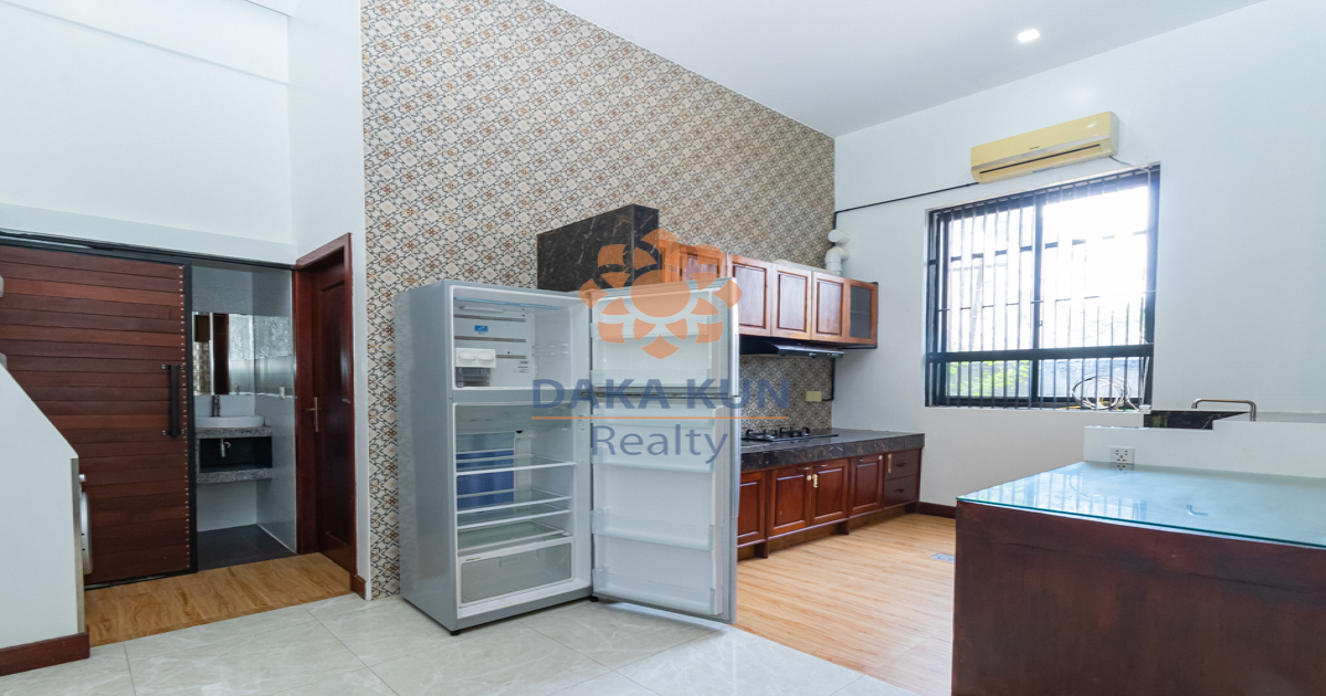 5 Bedrooms Villa for Sale in Siem Reap City-Wat Bo
