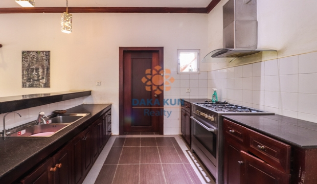 5 Bedrooms Villa for Rent in Siem Reap-Svay Dangkum