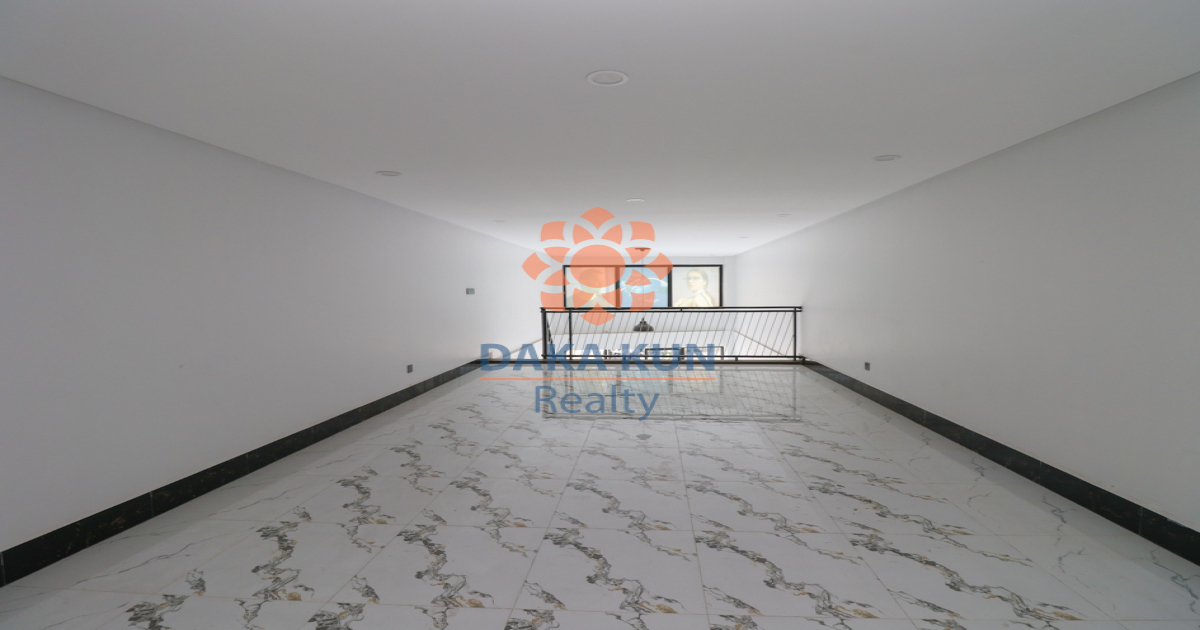 Commercial Space for Rent in Siem Reap City Center, on the Main Road