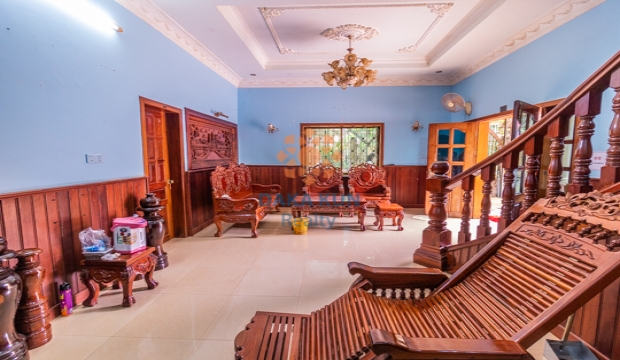8 Bedrooms House for Rent in Siem Reap-Sala Kamreuk