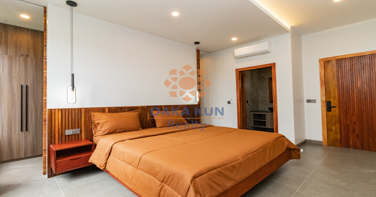4 Bedrooms Apartment with Swimming Pool for Rent in Siem Reap-Sala Kamreuk