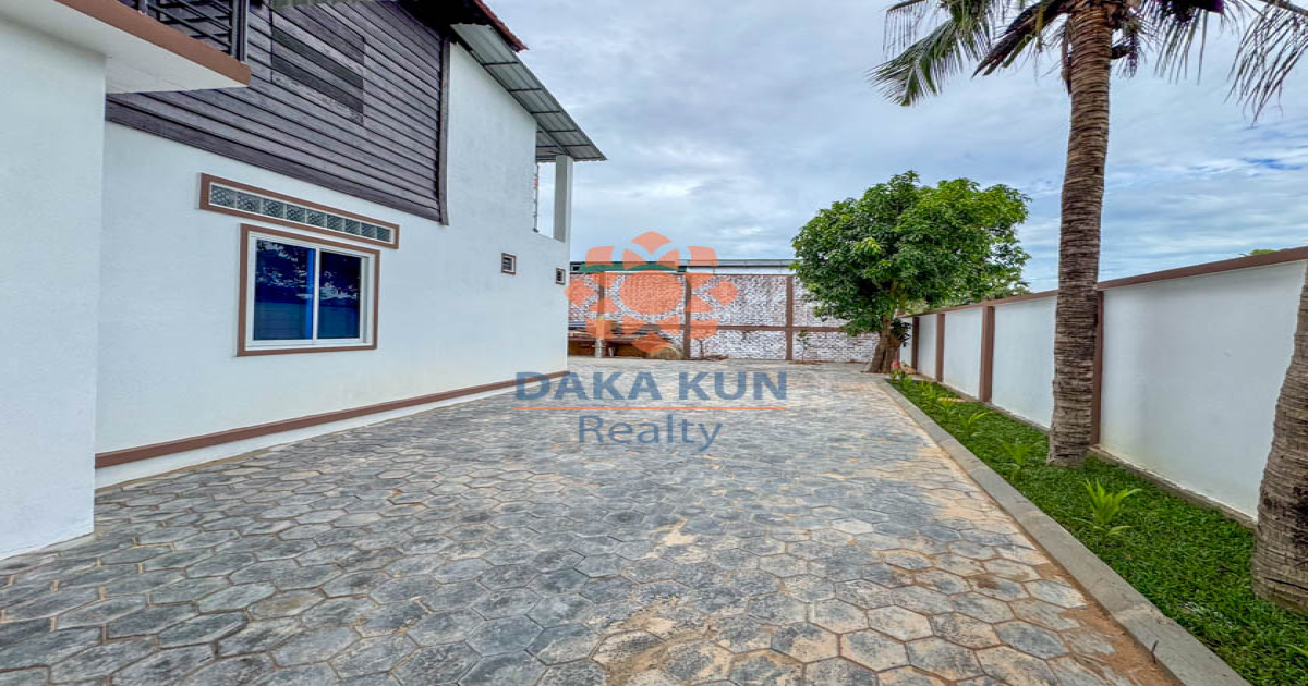3-Bedroom House for Sale in Svay Dangkum