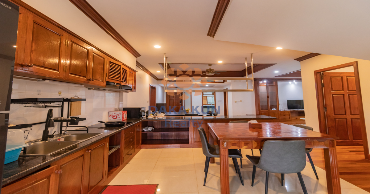 4 Bedrooms Apartment with Swimming Pool for Rent in Siem Reap-Sala Kamreuk
