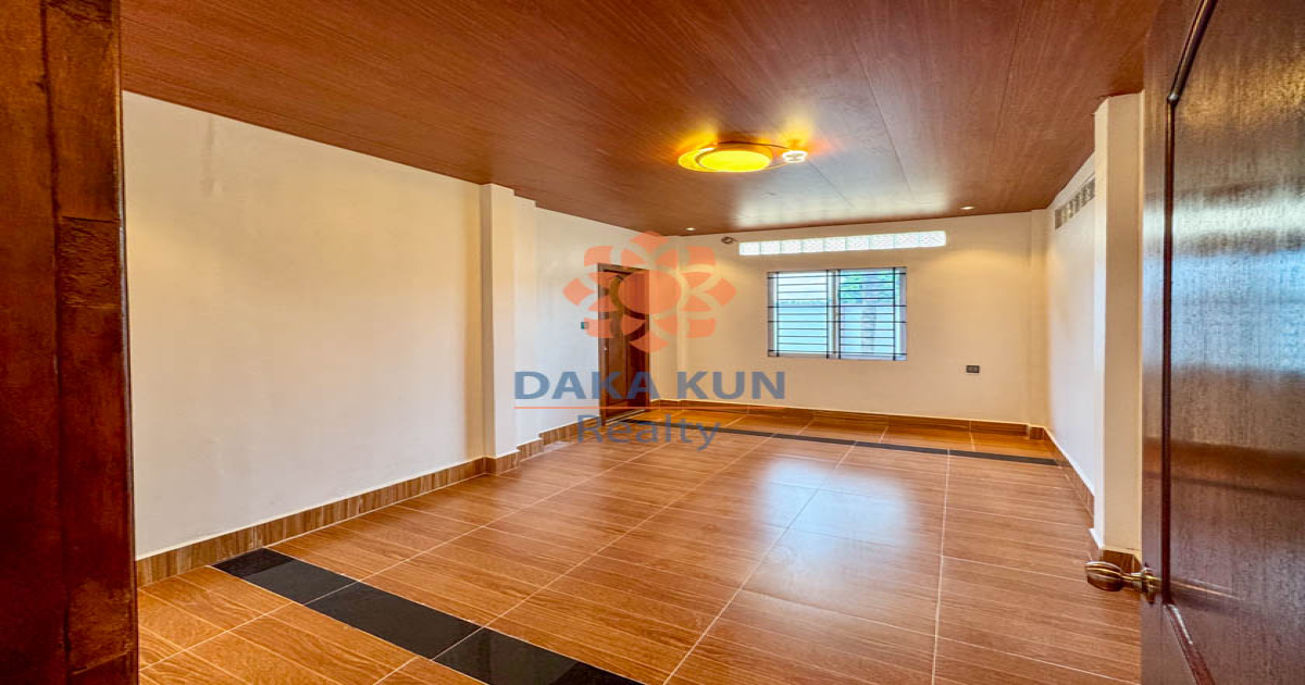 3-Bedroom House for Sale in Svay Dangkum