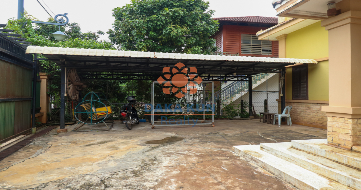 5 Bedrooms House for Rent near Siem Reap River, Siem Reap City