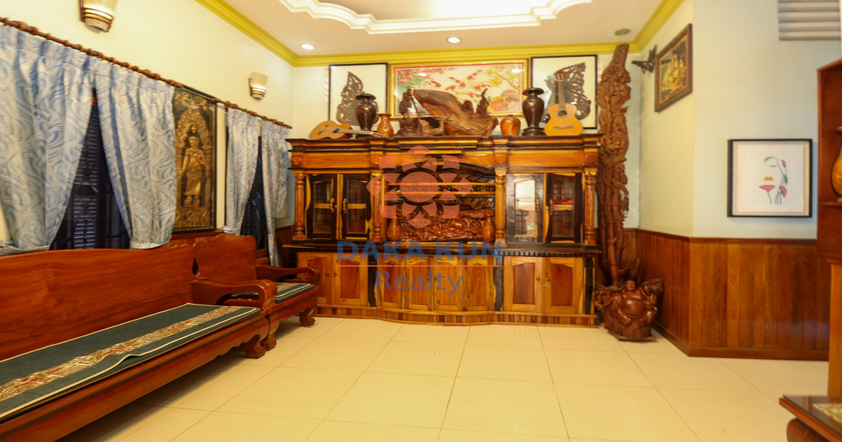 5 Bedrooms House for Rent near Siem Reap River, Siem Reap City