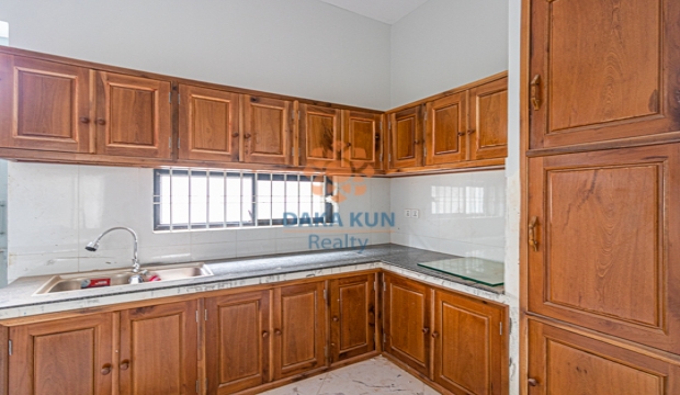 House for Sale in Krong Siem Reap-Wat Bo area