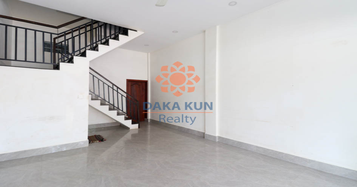 Shophouse for Rent in Siem Reap City, near Riverside