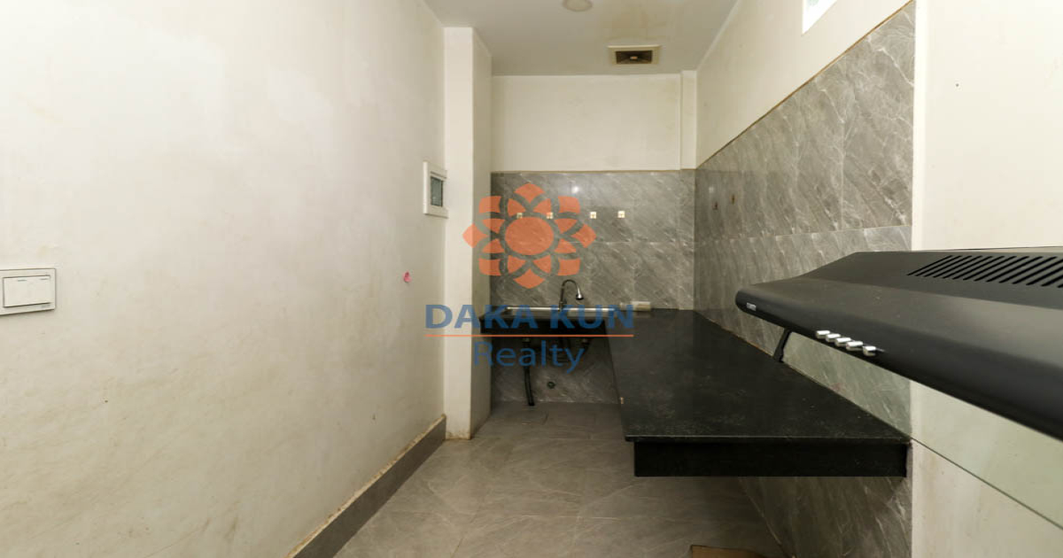 Shophouse for Rent in Siem Reap City, near Riverside