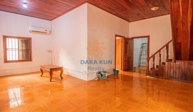 5 Bedrooms House for Rent in Krong Siem Reap-Svay Dangkum