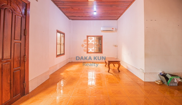 5 Bedrooms House for Rent in Krong Siem Reap-Svay Dangkum