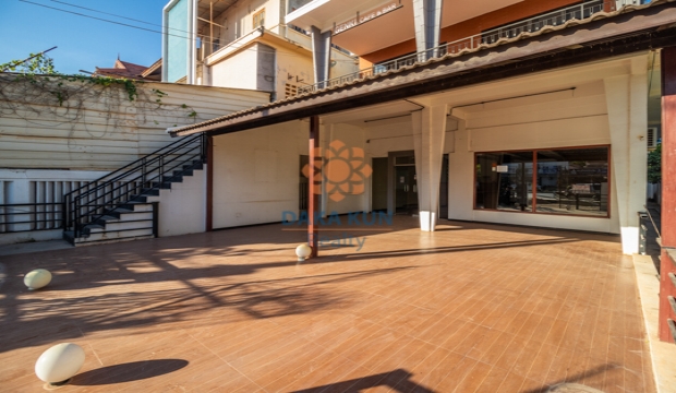 Commercial Building for Rent on National Road 6, Siem Reap city