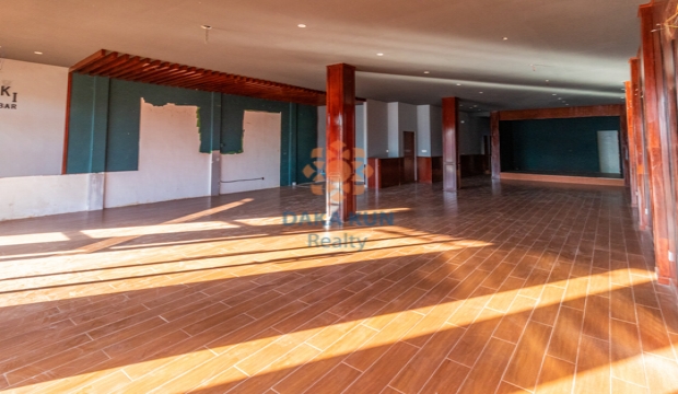 Commercial Building for Rent on National Road 6, Siem Reap city