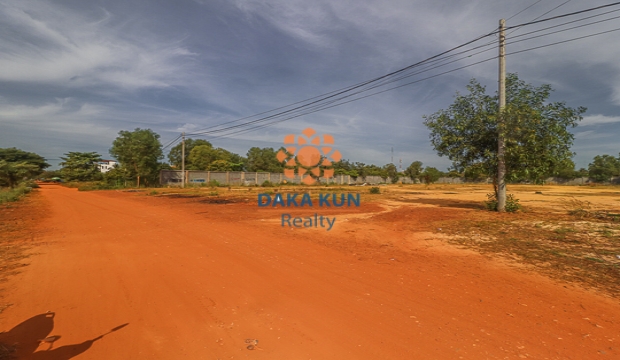 Urgent Sale Land near Sala Komreuk-Siem Reap
