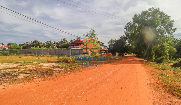 Urgent Sale Land near Sala Komreuk-Siem Reap
