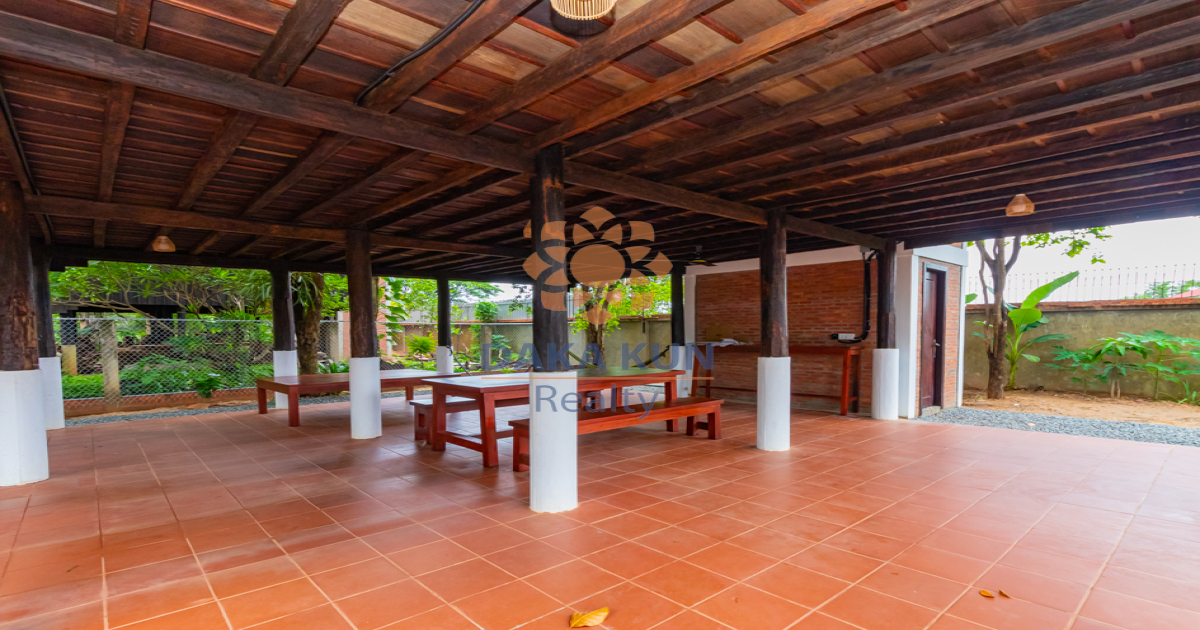 2 Bedrooms Wooden House for Rent in Siem Reap City - Knar
