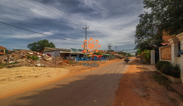 Urgent Sale Land near Sala Komreuk-Siem Reap