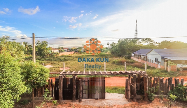 2 Bedrooms Wooden House for Rent in Siem Reap-Sala Kamreuk