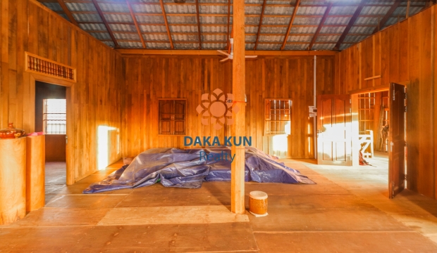 2 Bedrooms Wooden House for Rent in Siem Reap-Sala Kamreuk